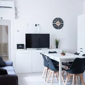 https://centro-silenzioso-65mq-self-check-in.emilia-romagnahotels.net